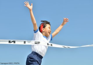 カッとなりやすい子はどう叱る？ 子どもの良さを引き出す褒め方叱り方