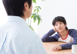 反抗期の中学生がもっとも嫌う「親の口調」とは？　言い方次第で子どもの反応は変わる