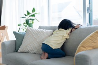 食べたくないご飯が出ると、席につこうとしない【子育て相談】